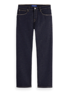  THE ZEE STRAIGHT JEANS STAY DARK