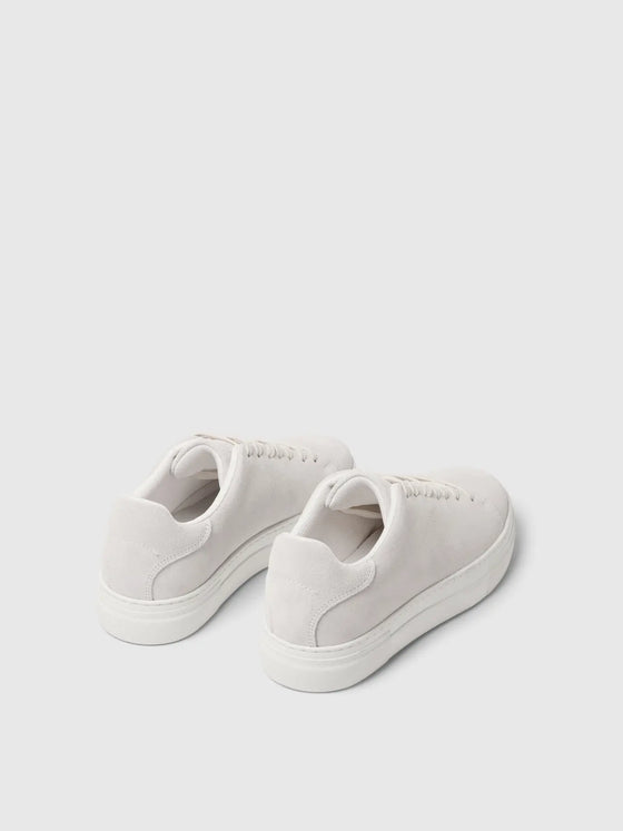 DAVID CHUNKY SUEDE TRAINER OFF WHITE (WHITE)