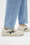 ELAN PIPPA LEATHER TRAINER ECRU/NAVY