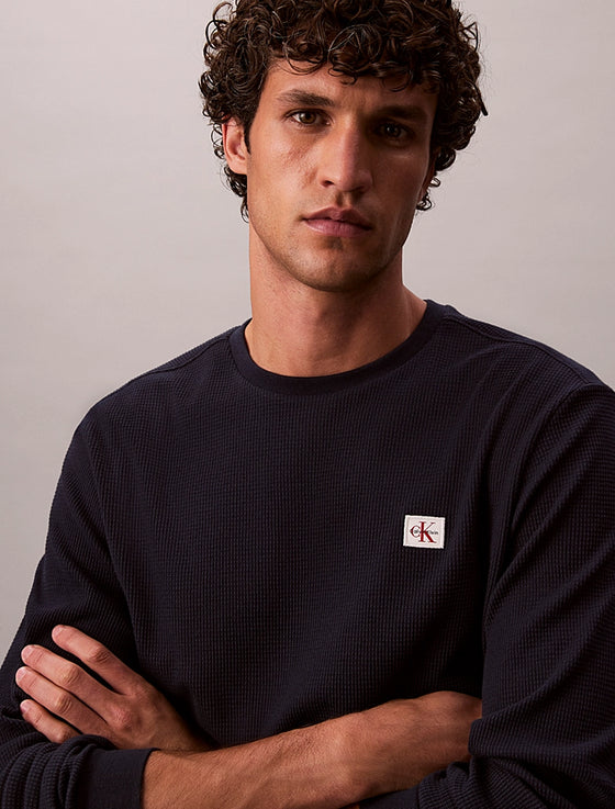 WAFFLE CHEST BADGE LS CREW DARK SAPPHIRE (CEF)