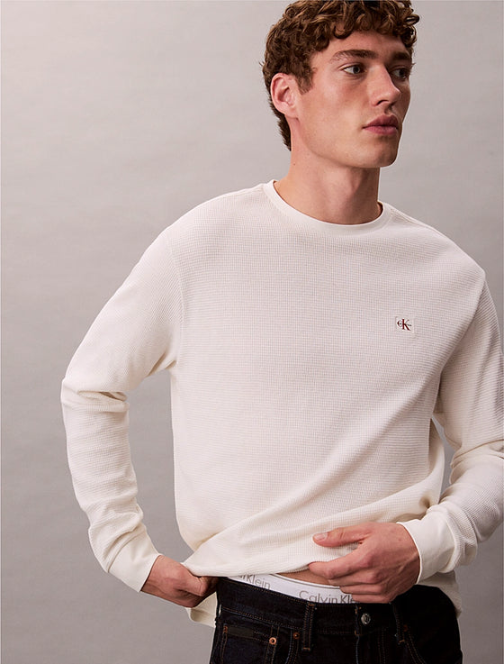 WAFFLE CHEST BADGE LS CREW TOFU (YAS)