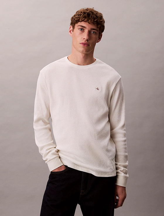WAFFLE CHEST BADGE LS CREW TOFU (YAS)