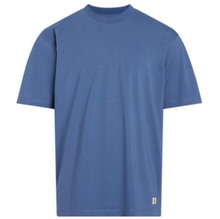  RELAX FIT WOVEN BADGE T-SHIRT BLUE COAST (DBX)